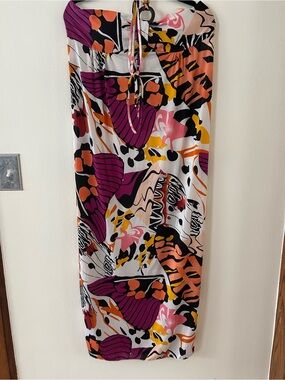 FIT 2 GO Strapless halter style Maxi Dress - Multicolor Abstract Print